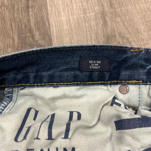 Gap Jeans - Picture 2 of 3
